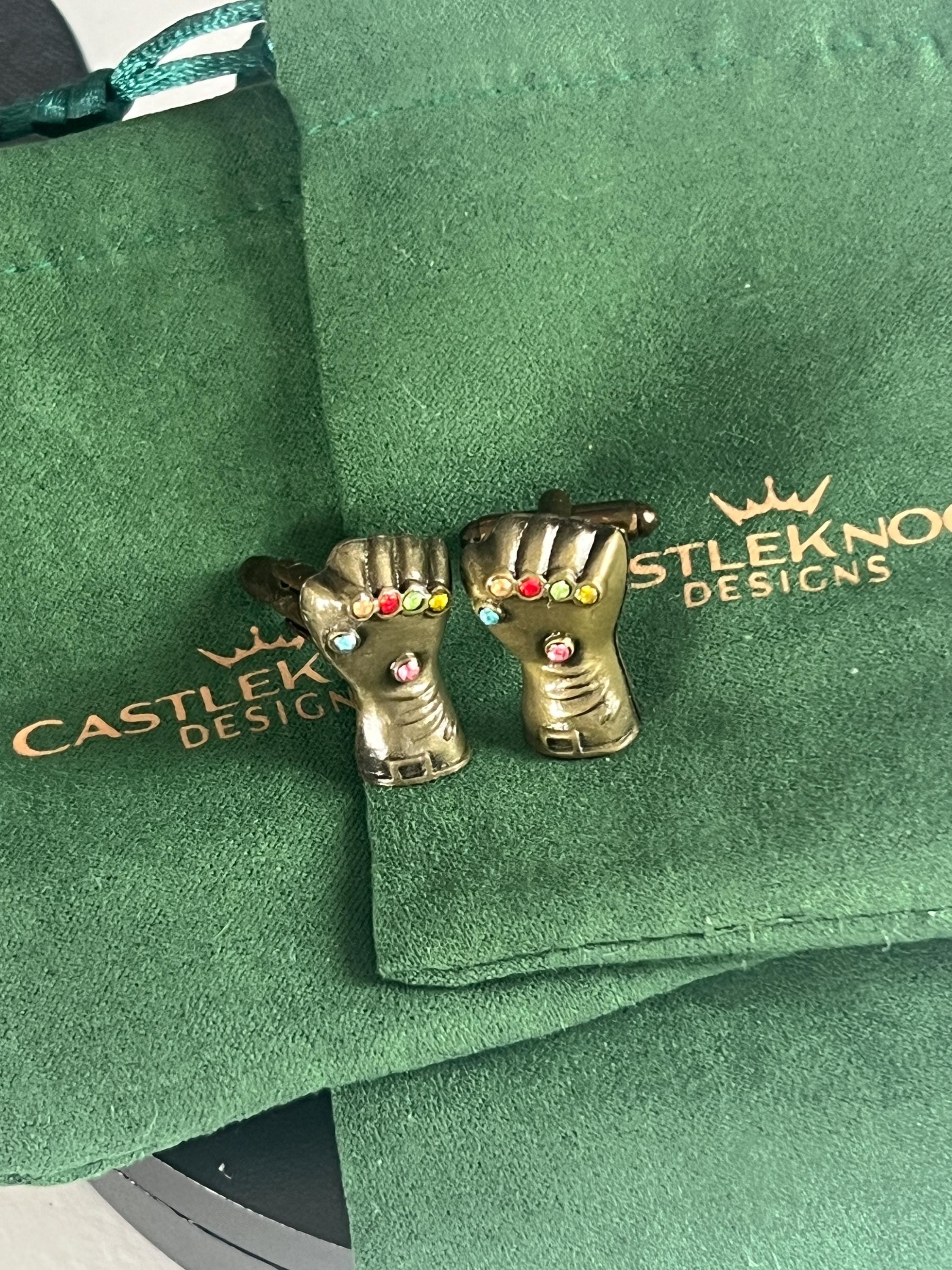 Thanos Infinity Gauntlet Cufflinks Marvel Comics Accessory Superhero-Themed Jewelry Unique Gift for Fans Stylish Men's Cufflinks