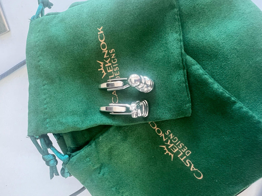 Chess Pieces Cufflinks Unique Chess-Themed Accessories Handmade Gift for Chess Lovers Elegant Board Game Jewelry Stylish Cufflinks for Men