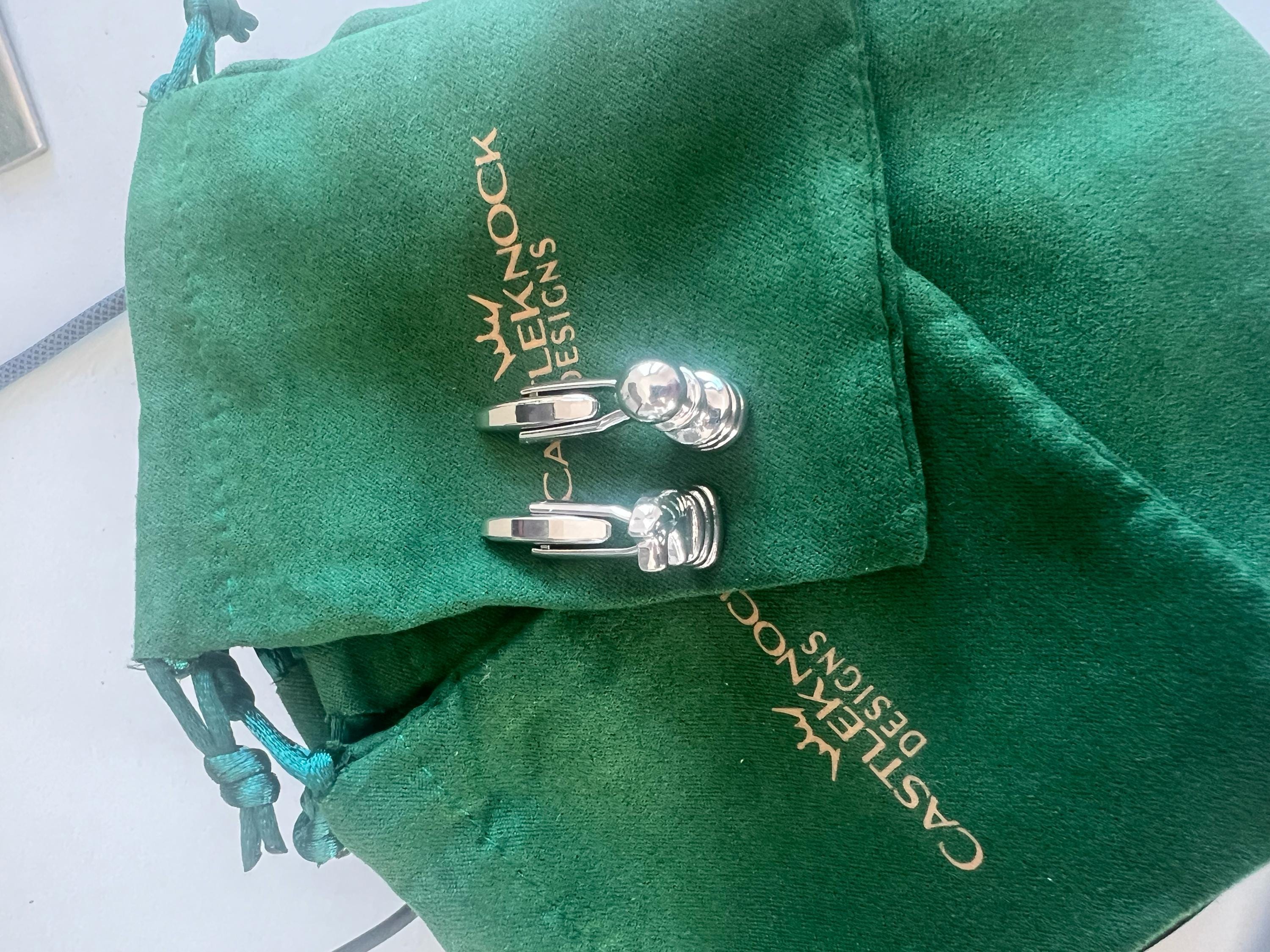 Chess Pieces Cufflinks Unique Chess-Themed Accessories Handmade Gift for Chess Lovers Elegant Board Game Jewelry Stylish Cufflinks for Men