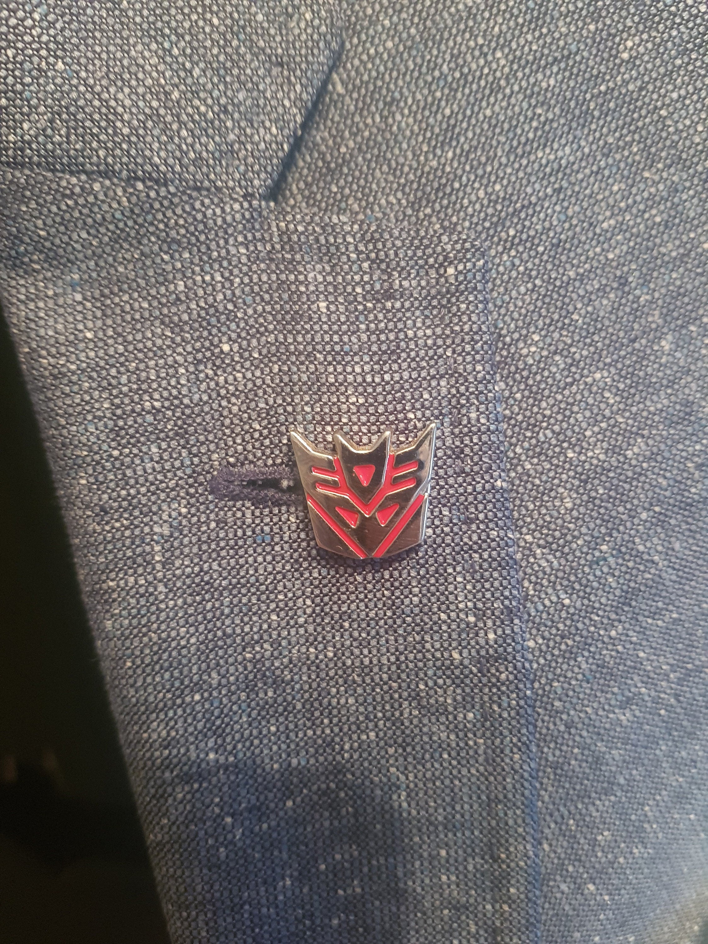 Transformers Decepticons Suit Pin Unique Decepticon Lapel Pin for Fans Sci-Fi Inspired Gift Stylish Accessory for Transformers Lovers