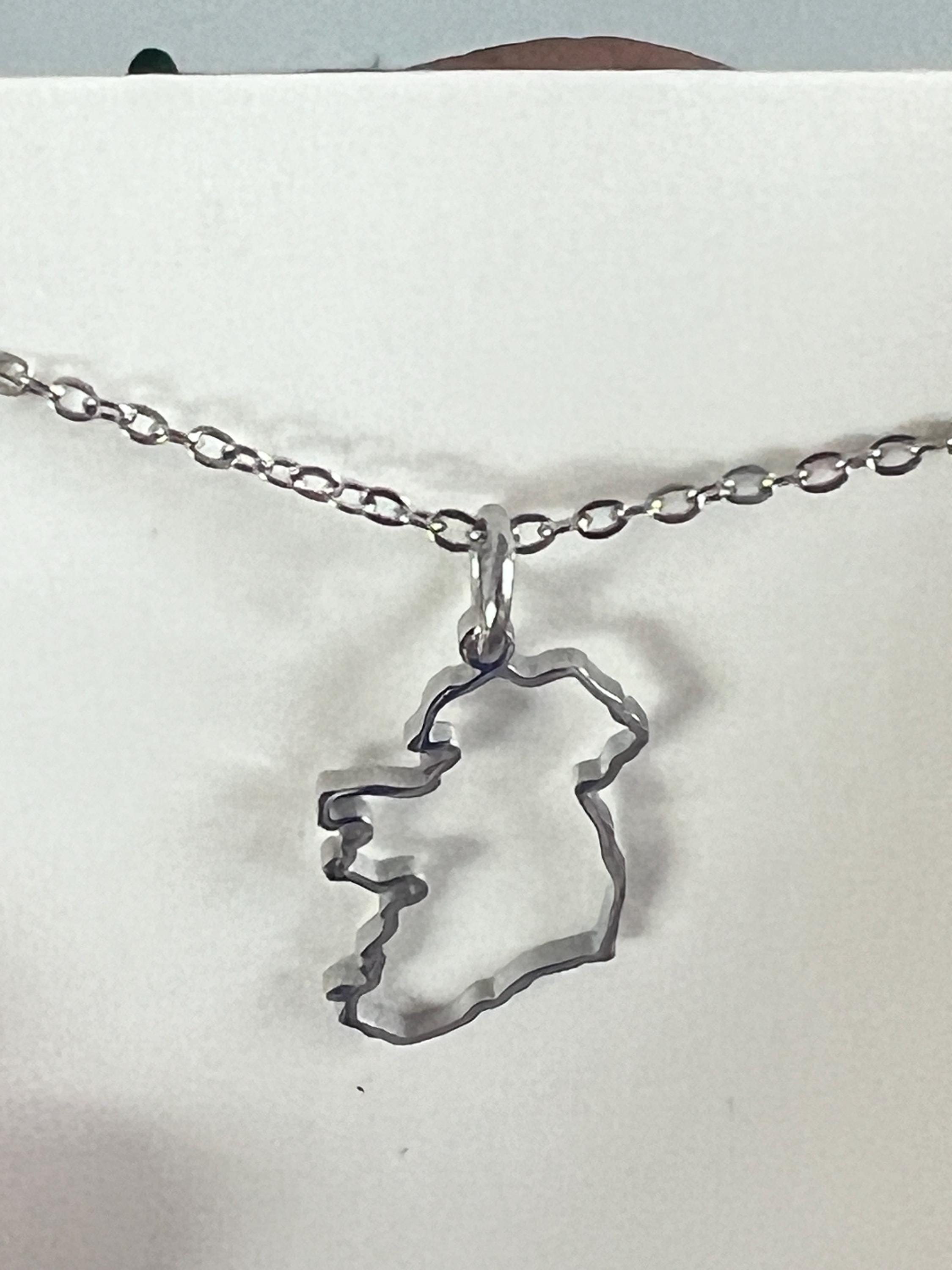 Ireland Map Silver Transparent Necklace Handcrafted Irish Jewelry Unique Gift for Her Celtic Pendant Elegant and Meaningful Irish Keepsake