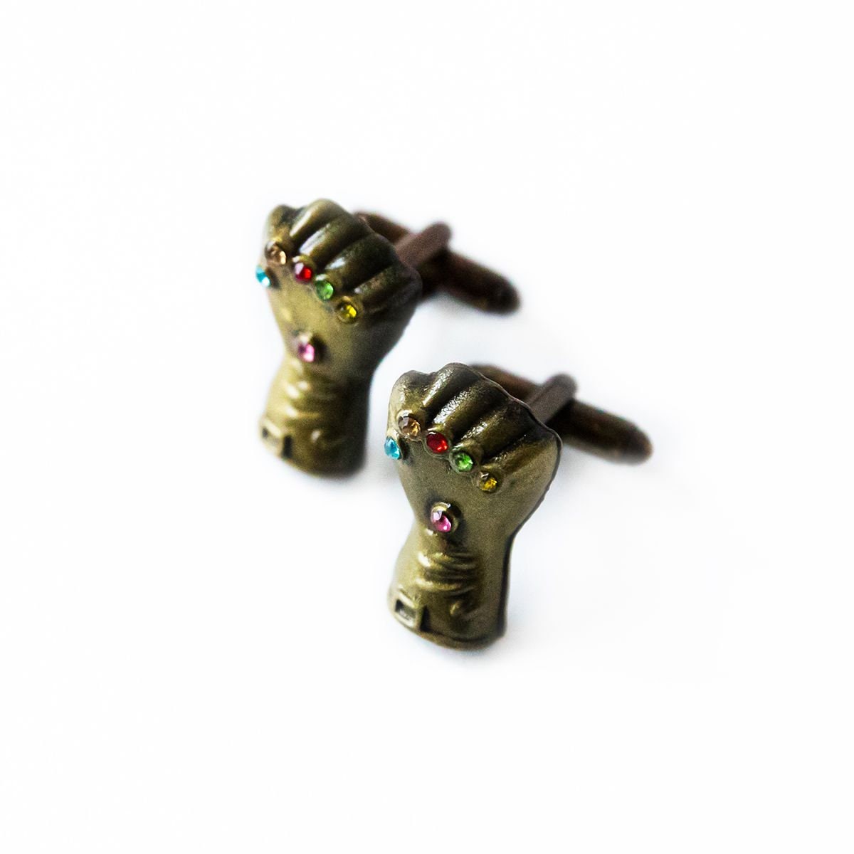 Thanos Infinity Gauntlet Cufflinks Marvel Comics Accessory Superhero-Themed Jewelry Unique Gift for Fans Stylish Men's Cufflinks