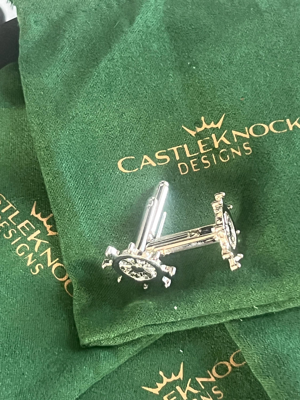 Ship Wheel Cufflinks for Men Nautical-Themed Accessories Perfect Gift for Sailors or Maritime Enthusiasts Ideal for Weddings Events