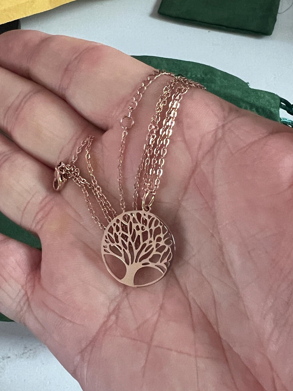 Tree of Life Rose Gold or Silver Plated Necklace Elegant Pendant Jewelry Unique Gift for Nature Lovers Stylish and Meaningful Accessory
