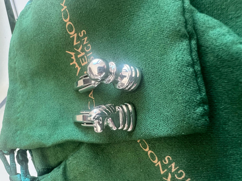 Chess Pieces Cufflinks Unique Chess-Themed Accessories Handmade Gift for Chess Lovers Elegant Board Game Jewelry Stylish Cufflinks for Men