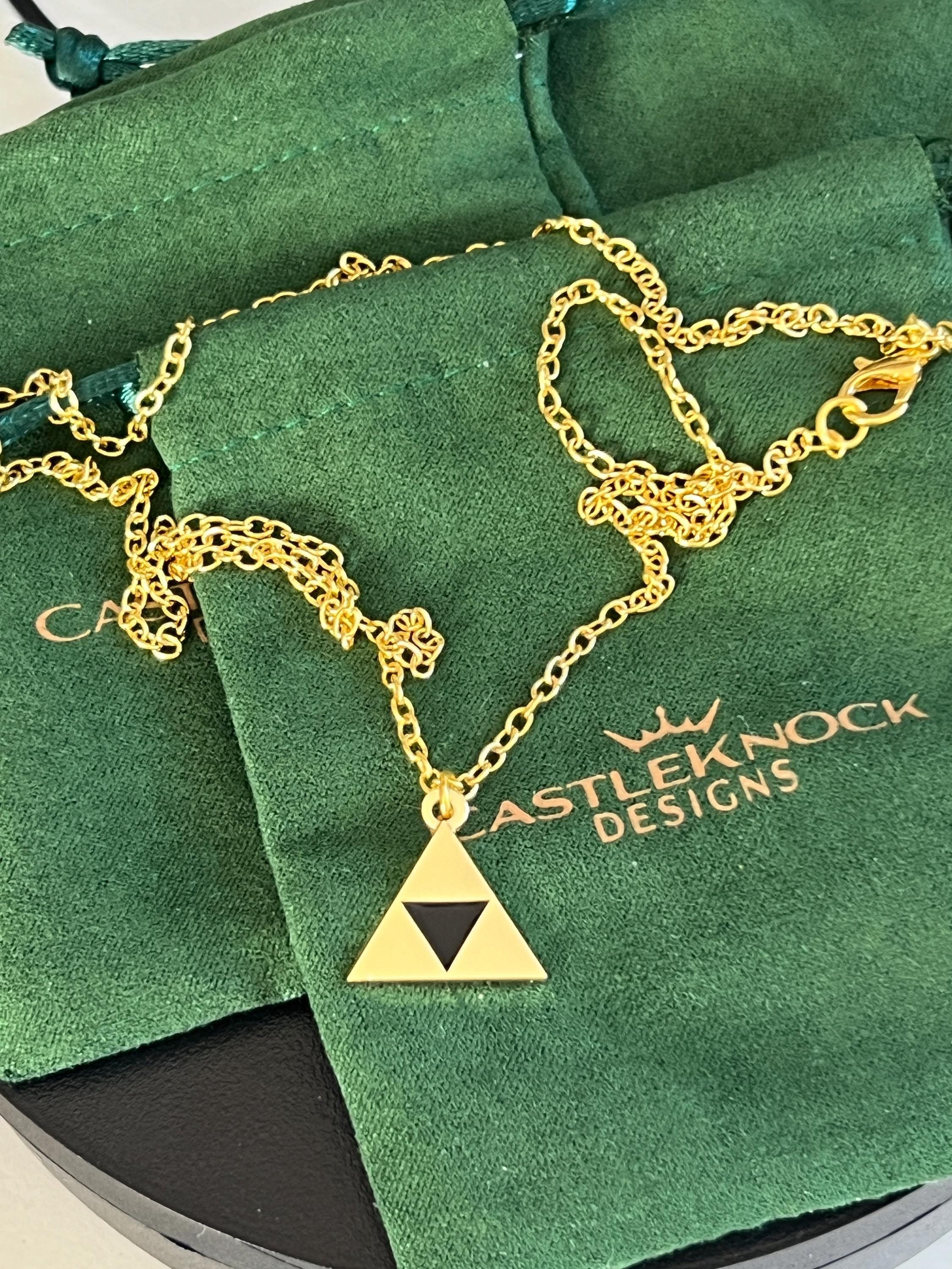 Legend of Zelda Triforce Necklace 18k Gold Plated Gaming Accessory Zelda-Inspired Jewelry Unique Gift for Gamers Stylish Pendant Necklace