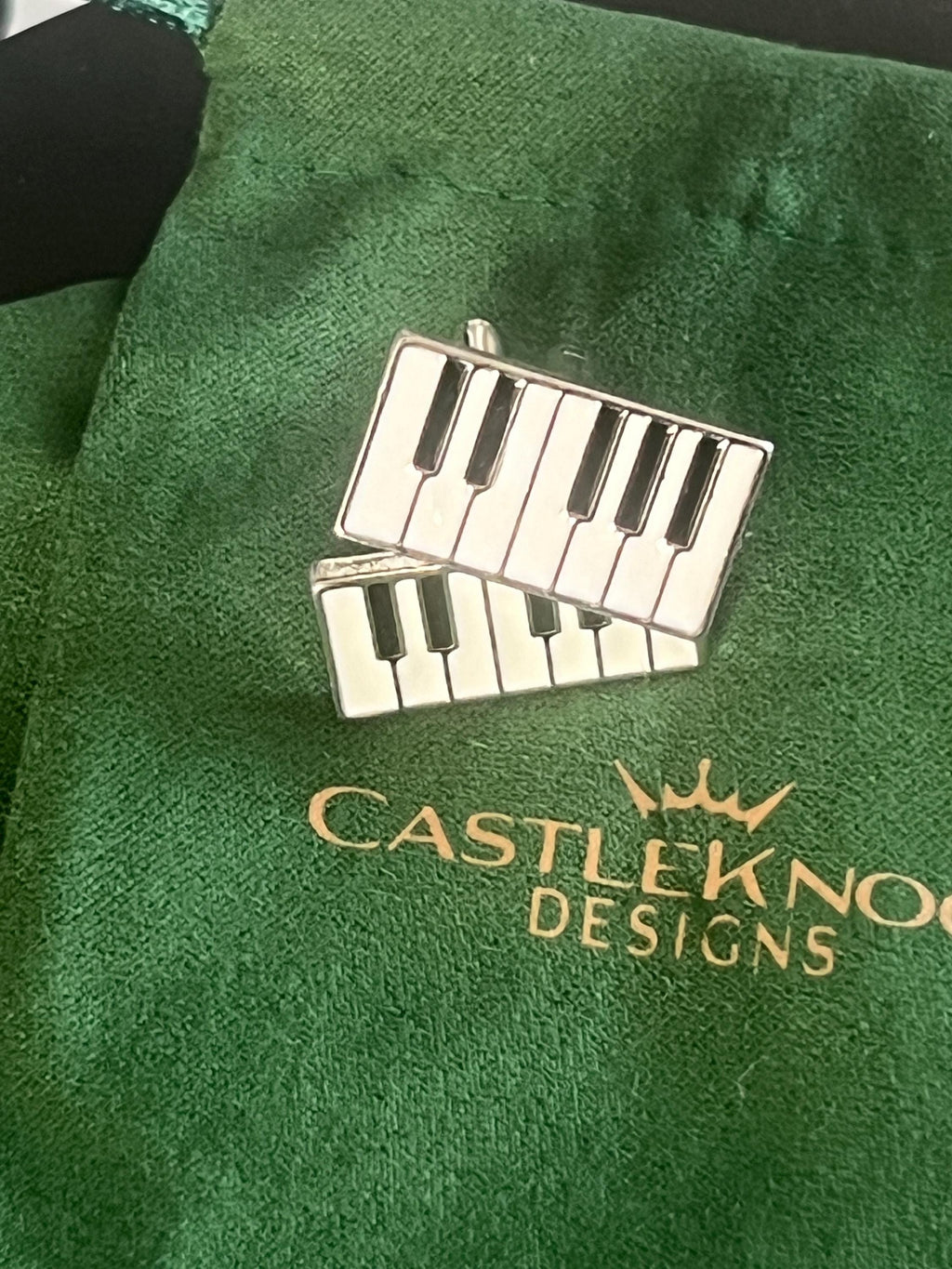 Elegant Keyboard Cufflinks for Men Unique Music-Themed Accessories Perfect Gift Pianists Musicians Music Lovers Ideal for Weddings Events