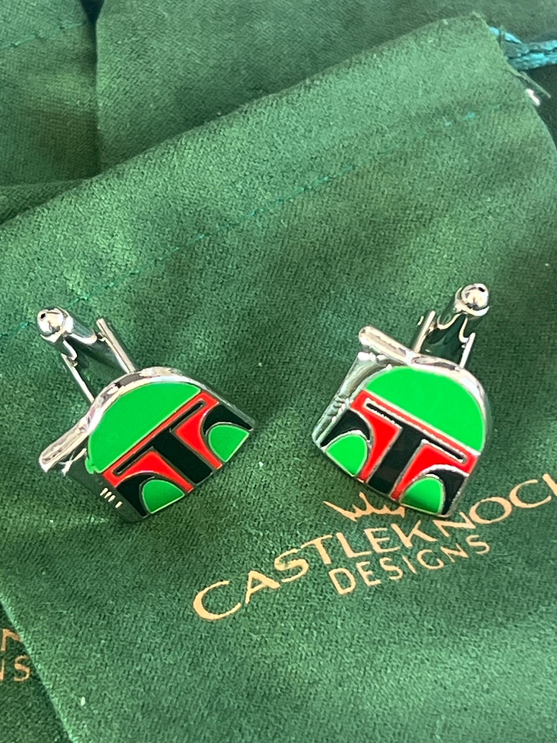 Boba Fett Star Wars Cufflinks Unique Gift for Fans Mandalorian Accessories Men's Jewelry Perfect for Star Wars Lovers Sci-Fi Themed Cufflink