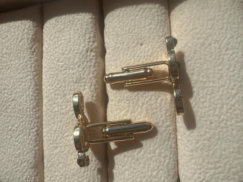Music Symbol Cufflinks Gold & Black Musical Note Accessories Musicians Handmade Gift Stylish Music-Themed Cufflinks Perfect for Music Lovers