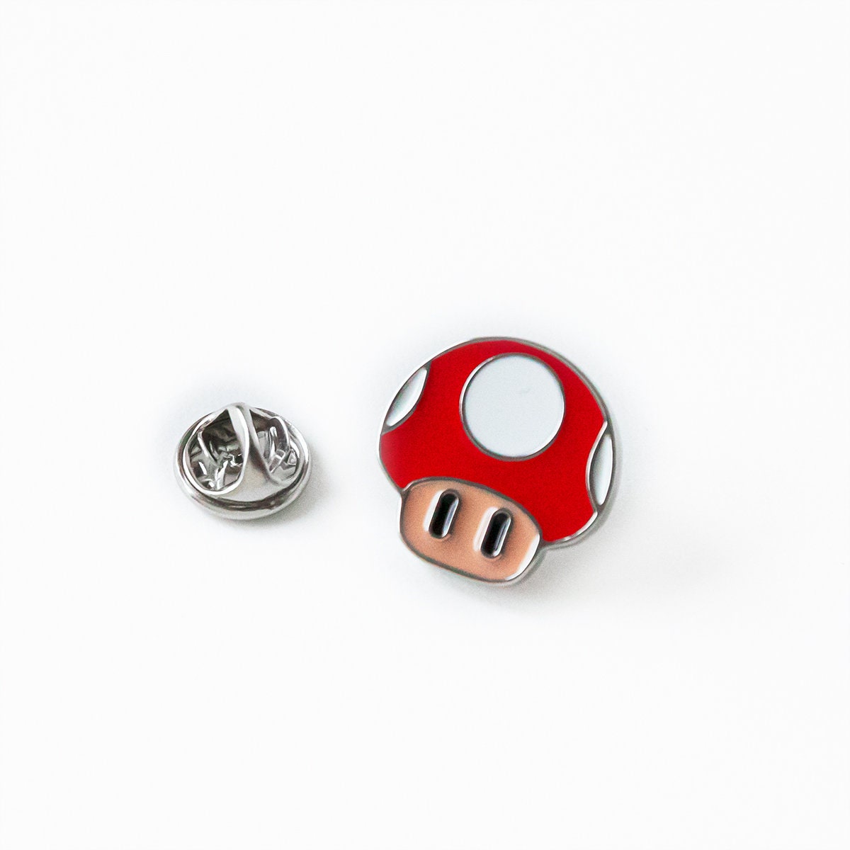 Mushroom Mario Suit Pin Retro Gaming Lapel Pin for Jacket Hat Bag or Lanyard Fun Gamer Gift Geeky Accessory Cosplay Collectible Badge Fans