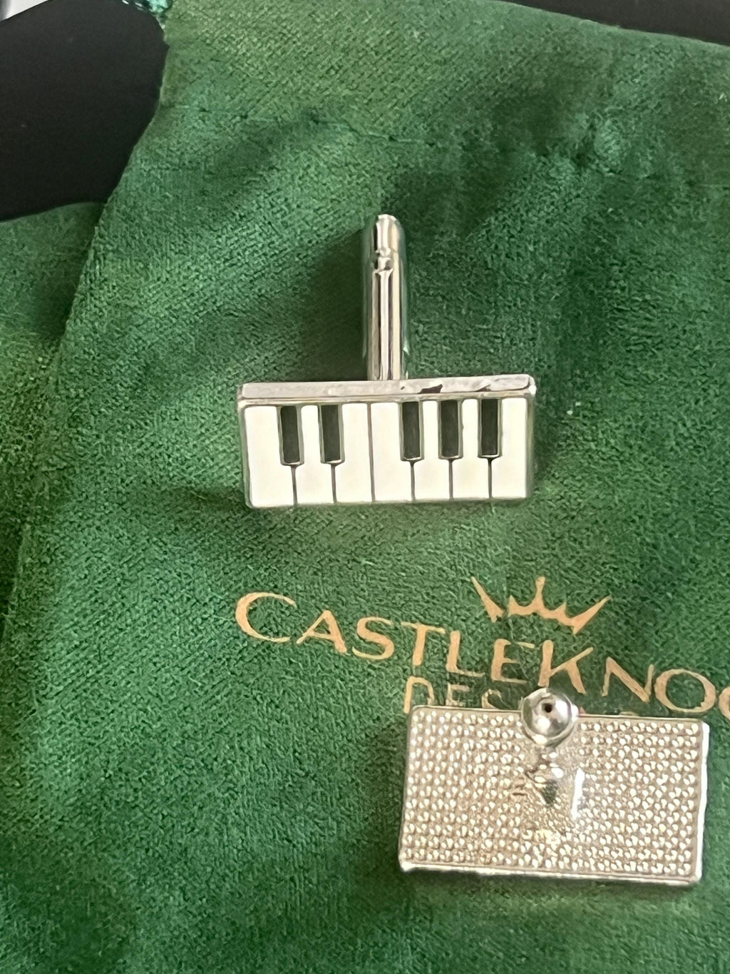 Elegant Keyboard Cufflinks for Men Unique Music-Themed Accessories Perfect Gift Pianists Musicians Music Lovers Ideal for Weddings Events