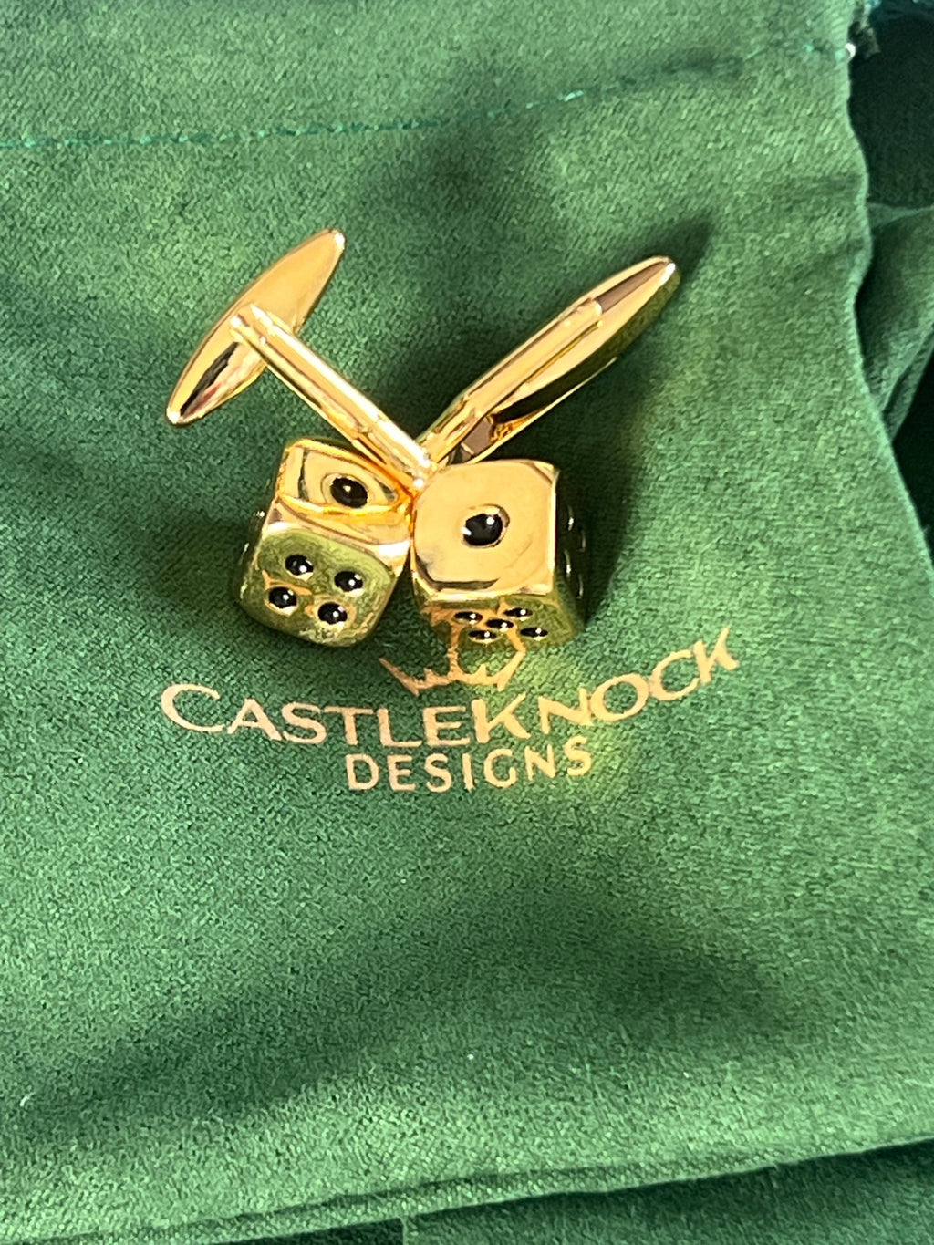 Gold Dice Cufflinks for Men Stylish Casino-Themed Accessories Perfect Gift for Gamblers or Game Enthusiasts Ideal for Weddings Events