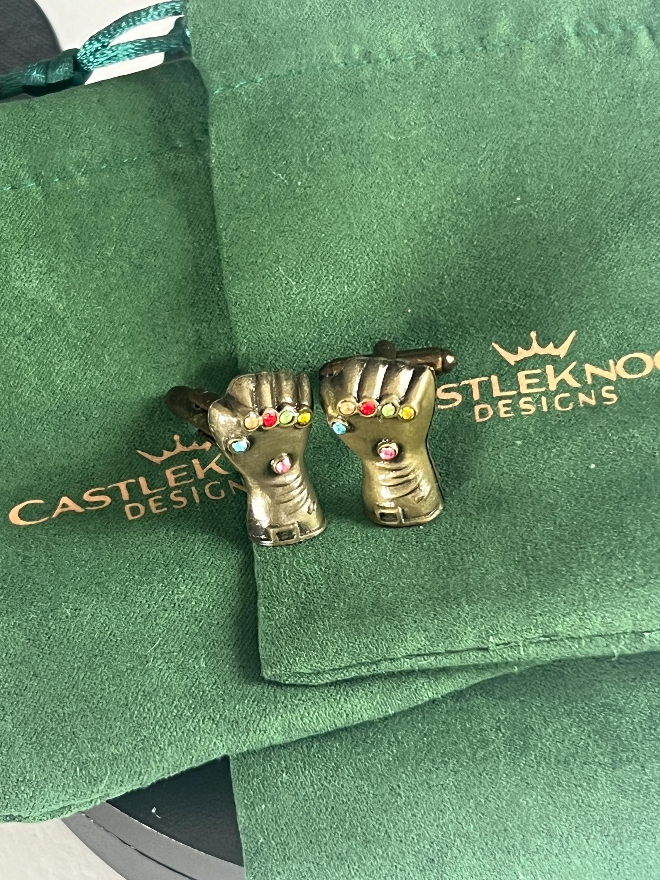 Thanos Infinity Gauntlet Cufflinks Marvel Comics Accessory Superhero-Themed Jewelry Unique Gift for Fans Stylish Men's Cufflinks