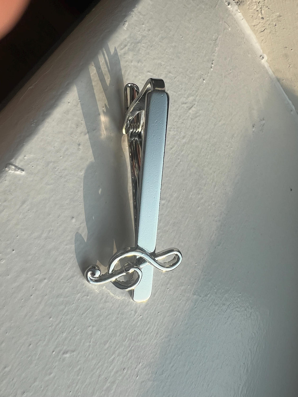 Musical Note Tie Clip Music Lover's Accessory Elegant Tie Bar for Musicians Unique Gift for Him Music-Themed Jewelry Stylish Suit Decoration