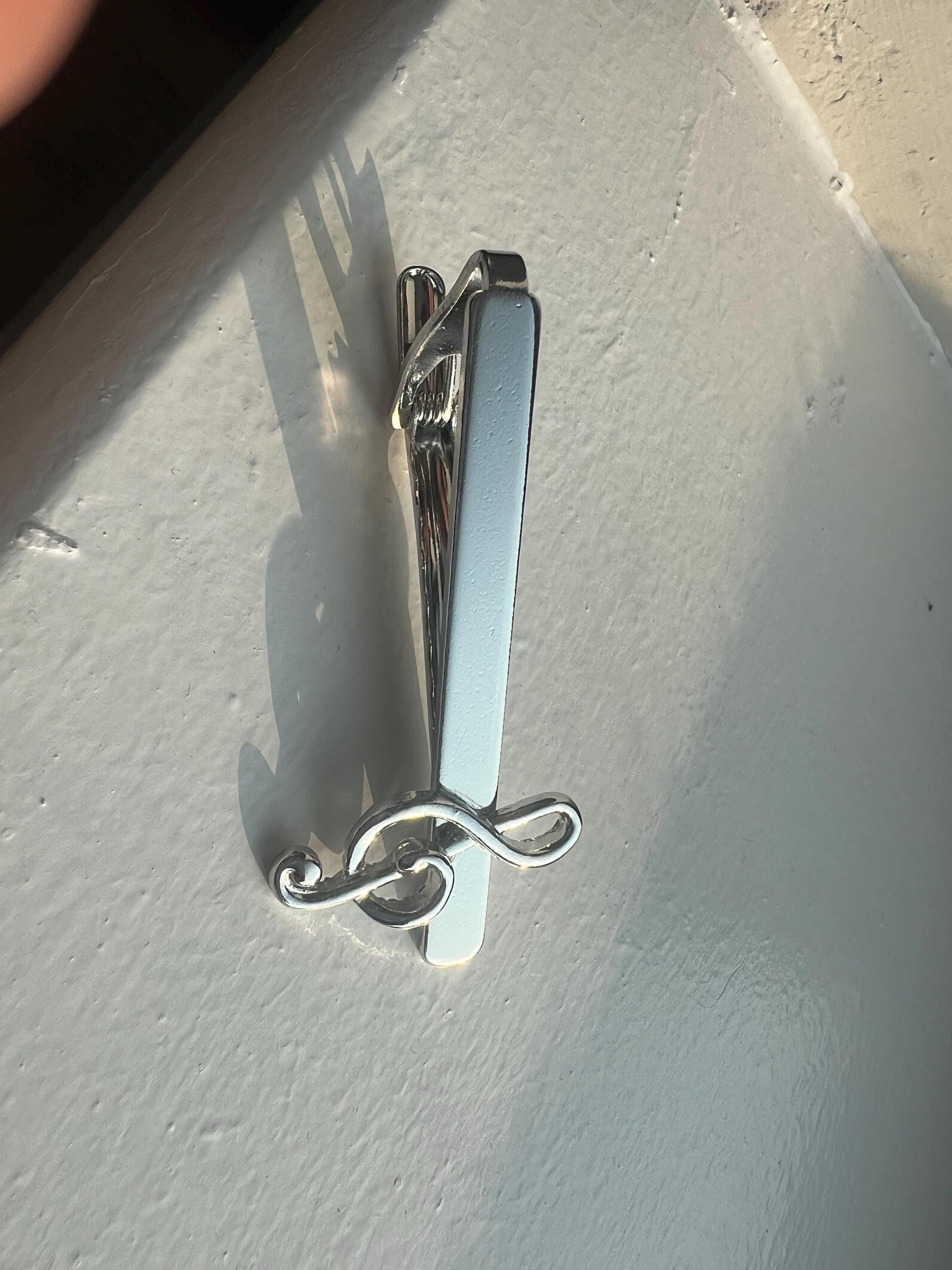 Musical Note Tie Clip Music Lover's Accessory Elegant Tie Bar for Musicians Unique Gift for Him Music-Themed Jewelry Stylish Suit Decoration