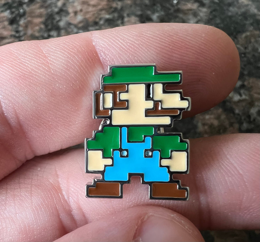 Luigi 8-Bit Design Suit Pin Lapel Retro Gaming Accessory Video Game Fan Jewelry Luigi-Inspired Design Unique Suit Decoration for Fans