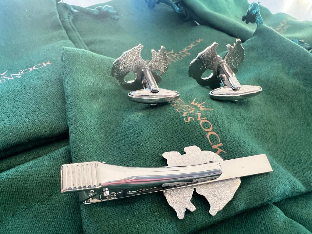 Charizard Cufflinks Tieclip Pin dragon-inspired accessories perfect gift Pokémon fans trainers weddings and special occasions unique design