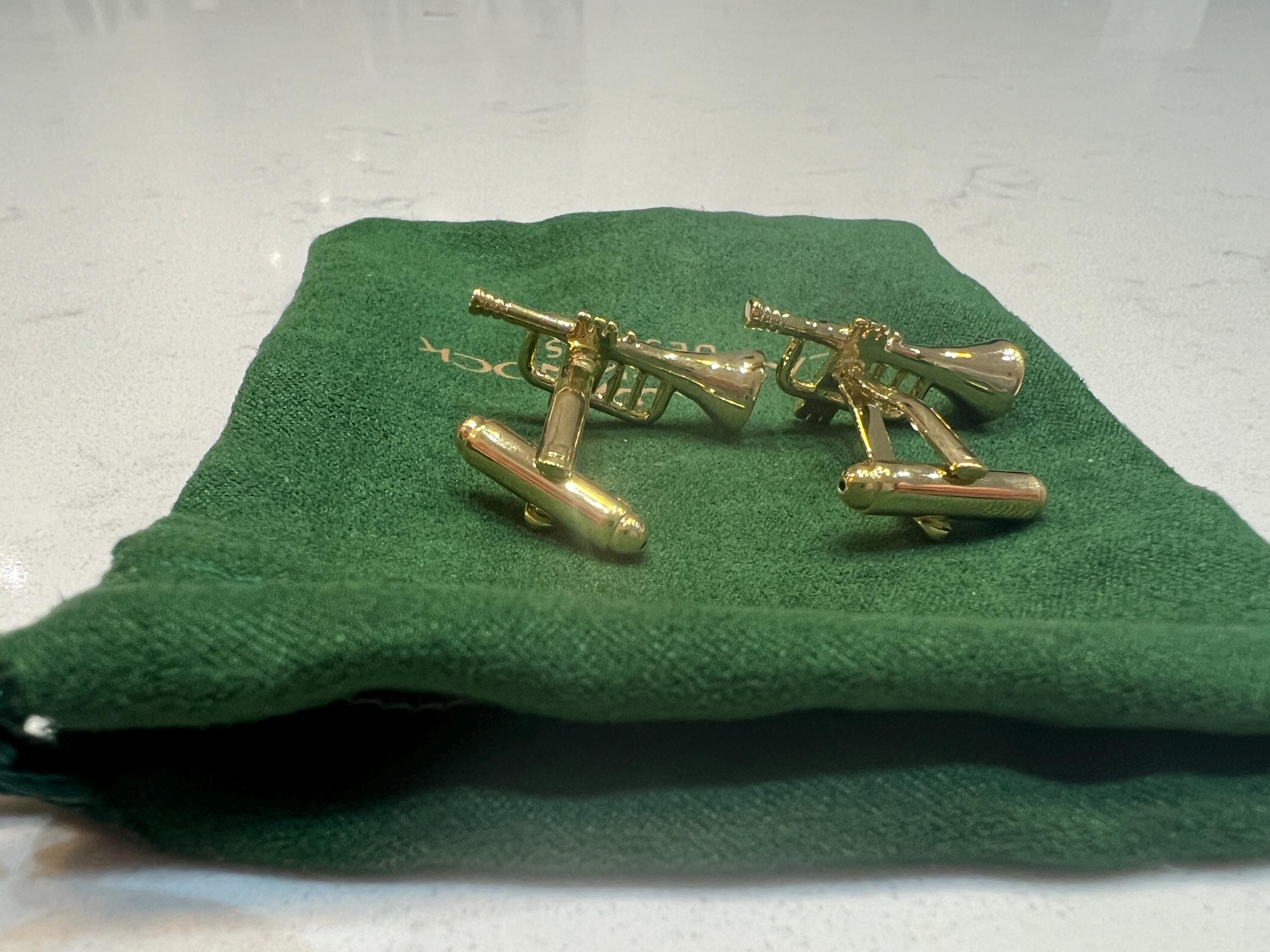 Gold Trumpet Cufflinks stylish and unique accessories for music lovers, perfect gift for musicians, jazz enthusiasts, and special occasions.