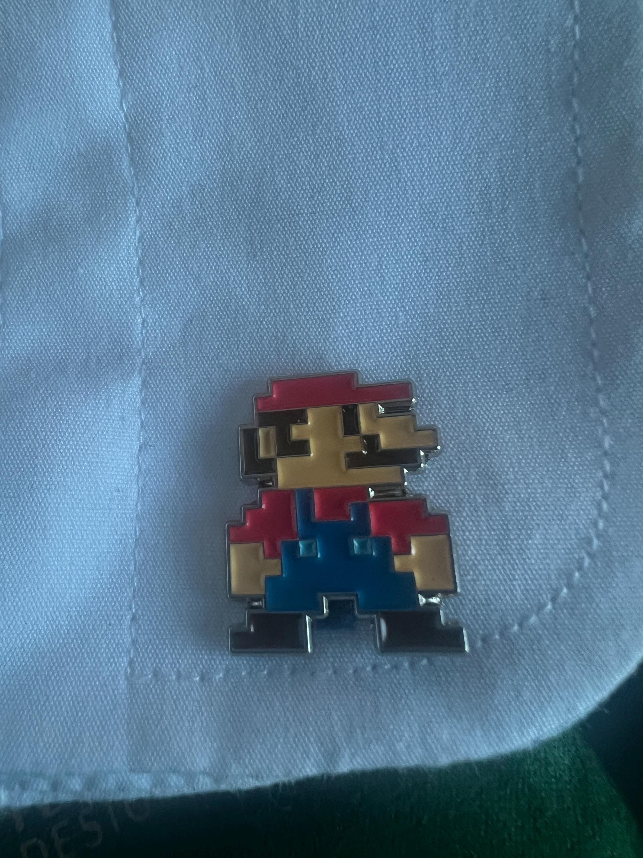Mario 8-Bit Design Cufflinks Retro Gaming Accessory Video Game Fan Jewelry Mario-Inspired Cufflinks Unique Gift for Gamers Stylish Accessory