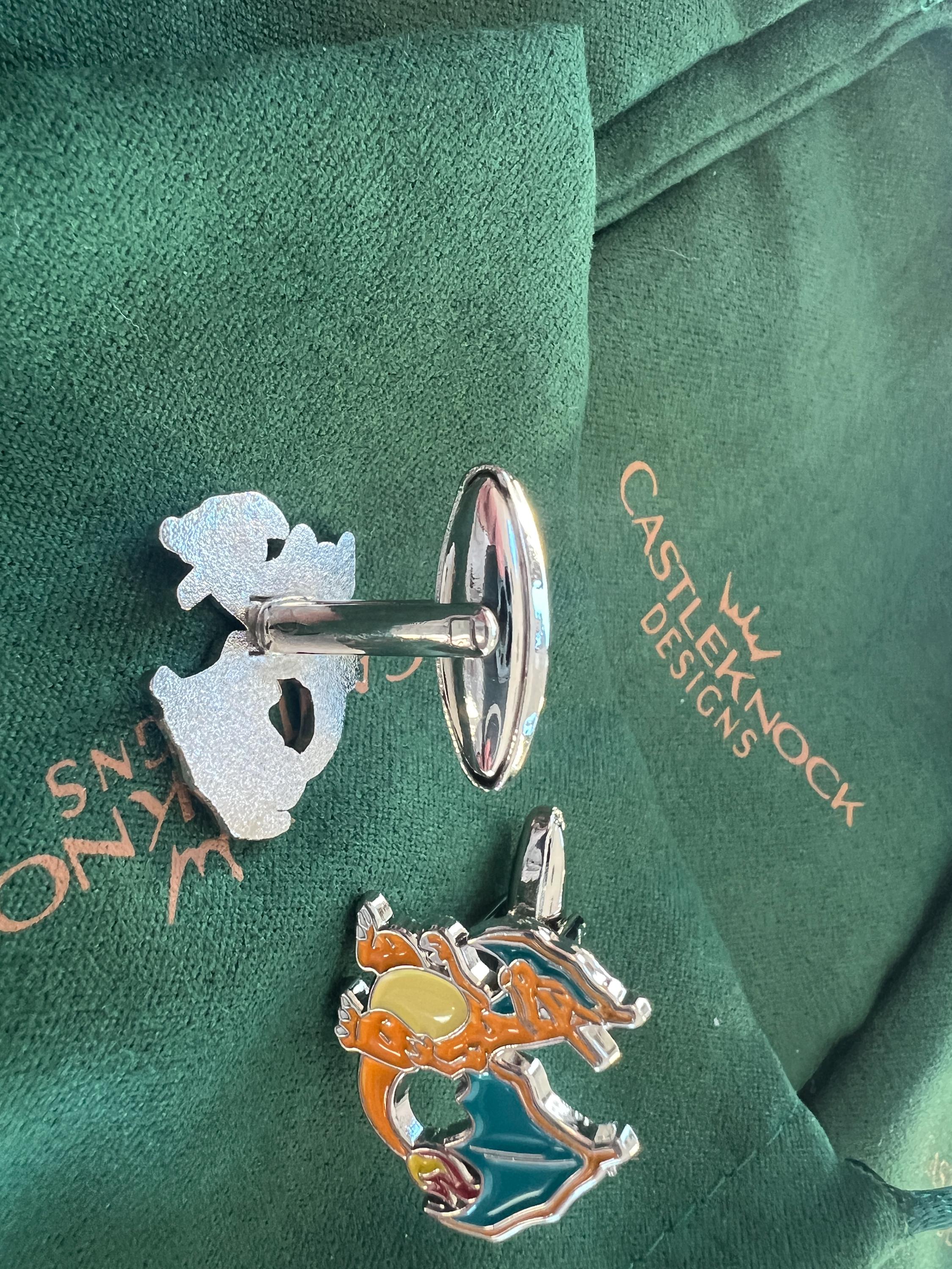 Charizard Cufflinks Tieclip dragon-inspired accessories perfect gift for Pokémon fans trainers weddings and special occasions unique design