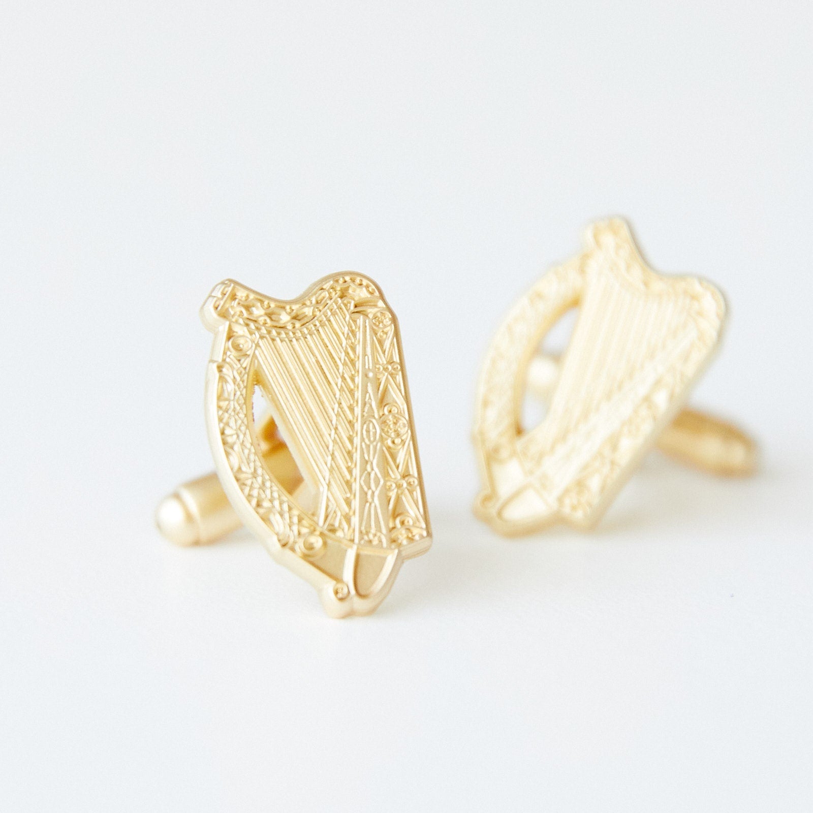 Elegant Irish Harp Cufflinks Exquisite Celtic Design Perfect for Weddings Irish Heritage Gifts and Formal Events Timeless Sophistication