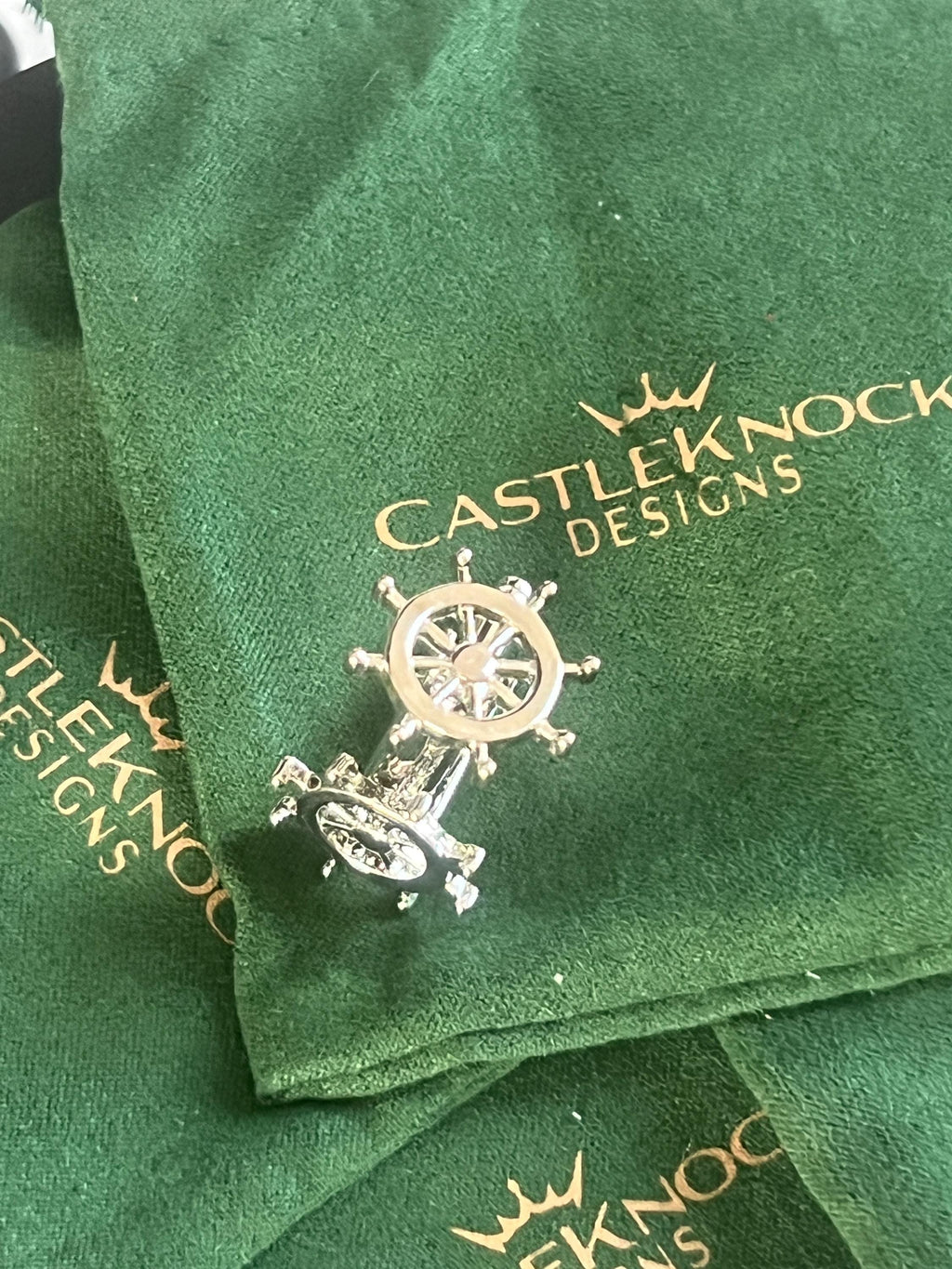 Ship Wheel Cufflinks for Men Nautical-Themed Accessories Perfect Gift for Sailors or Maritime Enthusiasts Ideal for Weddings Events