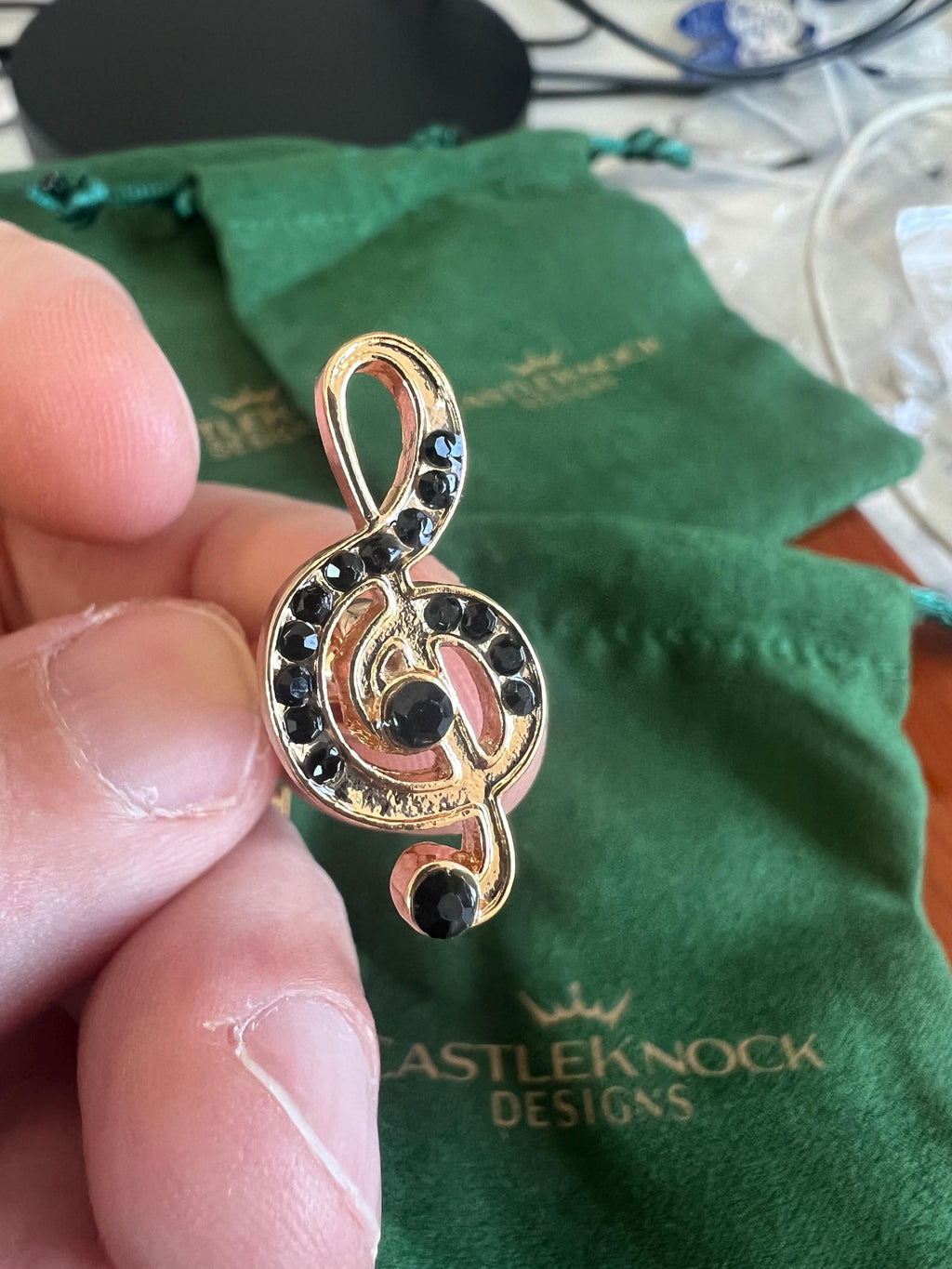 Music Symbol Cufflinks Gold & Black Musical Note Accessories Musicians Handmade Gift Stylish Music-Themed Cufflinks Perfect for Music Lovers