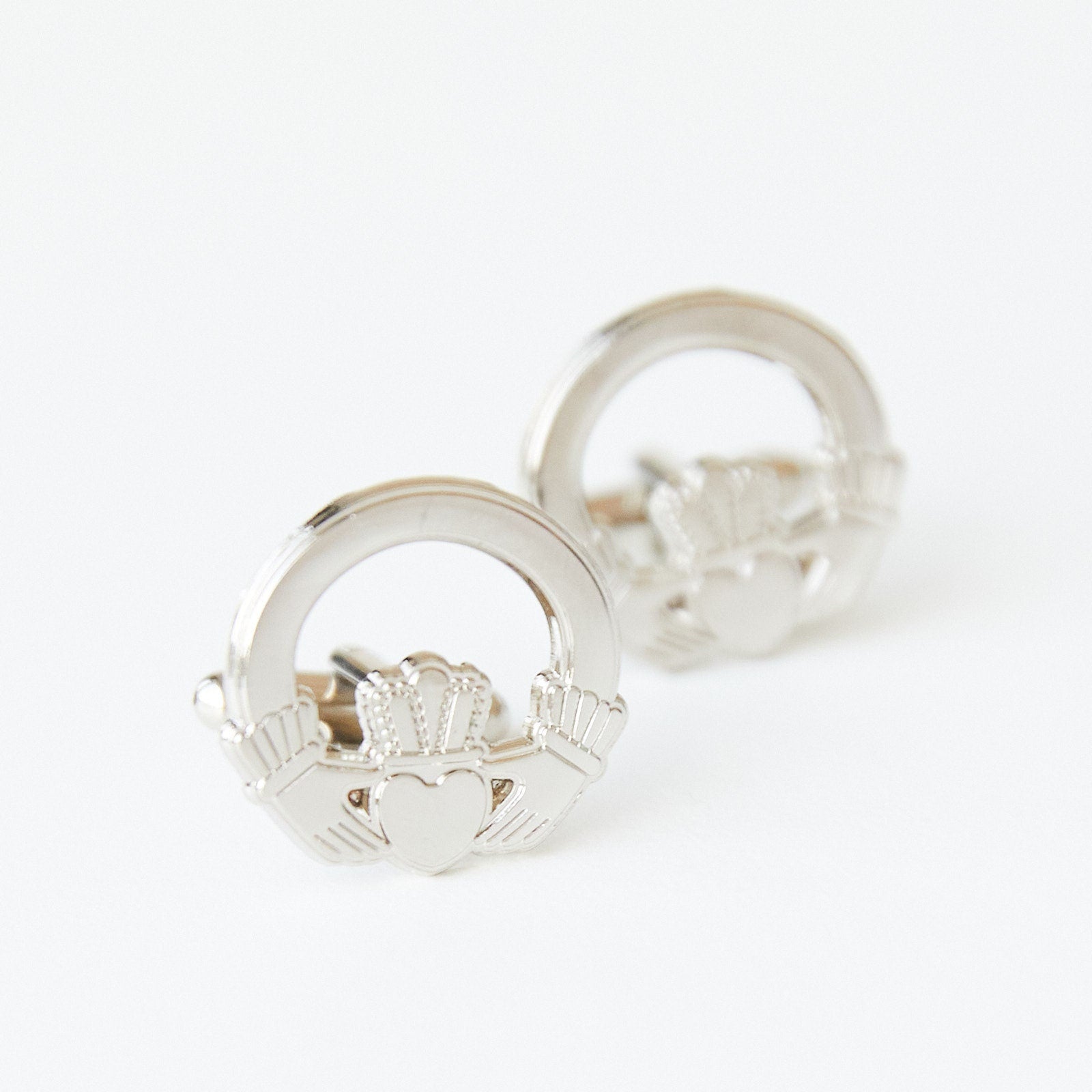 Claddagh Ring Cufflinks Elegance for Every Occasion Irish Wedding Cufflinks Traditional Irish Gift Perfect for Groomsmen and Special Events