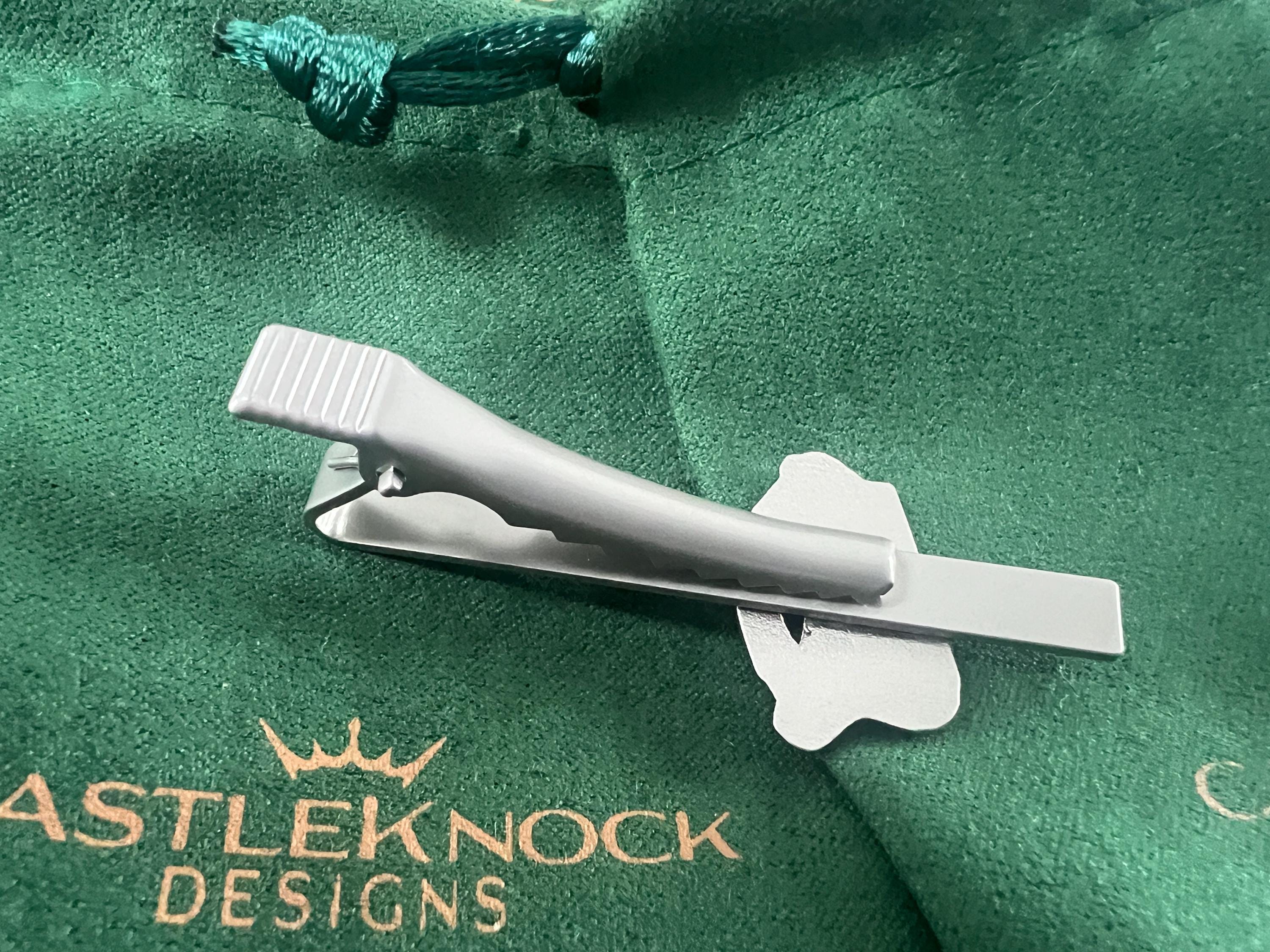 Irish Harp Tieclip Silver Elegant Accessory Handcrafted Irish Tieclip Unique Irish Gift Ideal for Formal Events Stylish Celtic Decoration