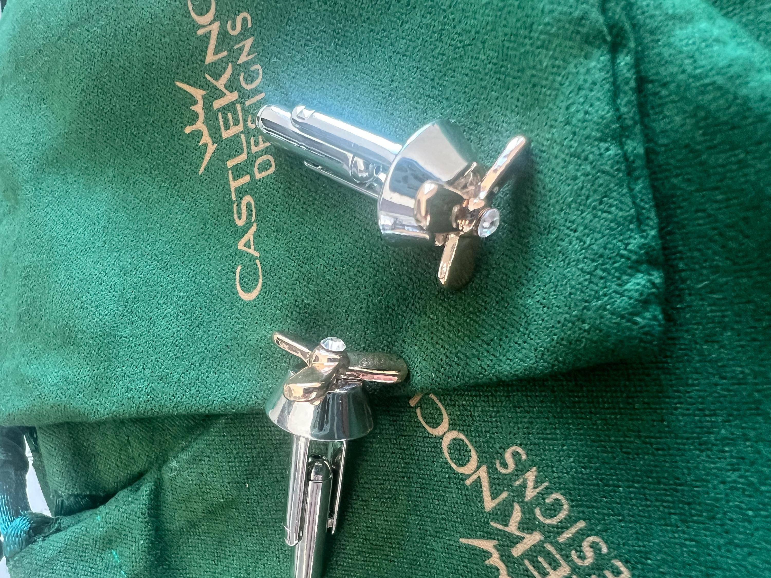 Plane Propeller Cufflinks Aviation-Themed Accessories Unique Pilot Gift Handmade Airplane Jewelry Stylish Cufflinks for Aviation Enthusiasts