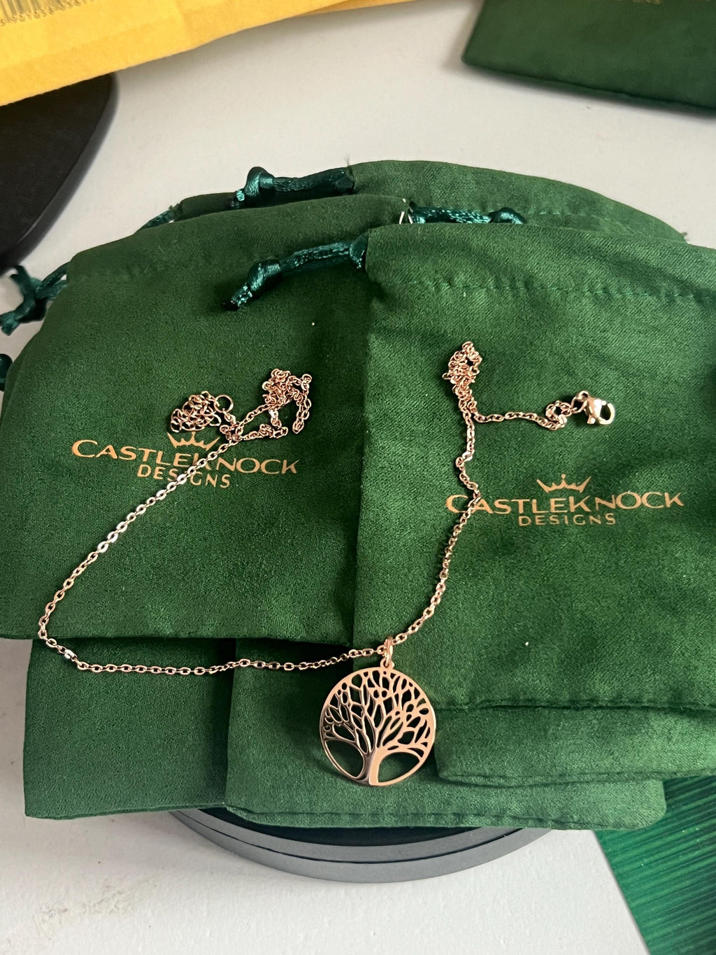 Tree of Life Rose Gold or Silver Plated Necklace Elegant Pendant Jewelry Unique Gift for Nature Lovers Stylish and Meaningful Accessory