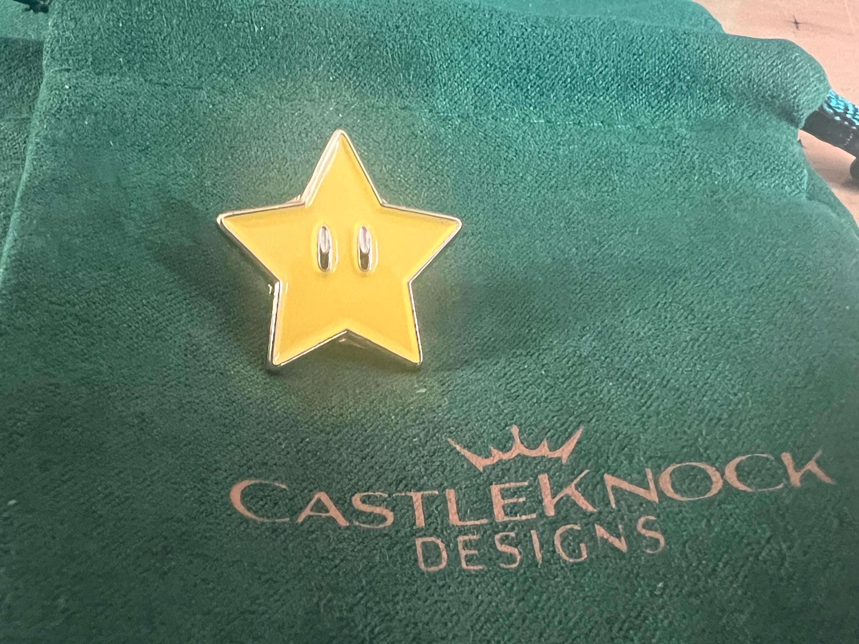 Super Star Suit Pin Retro Gaming Accessories Handcrafted Unique Gift for Gamers Geeky Wedding Jewelry Perfect for Mario Fans and Collectors